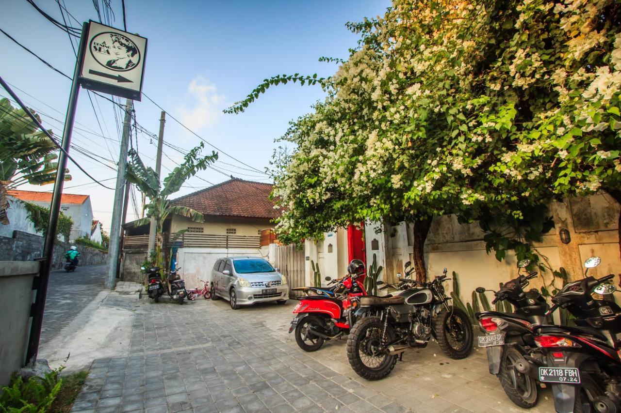 Bening Hut And Spa Семиняк Екстериор снимка