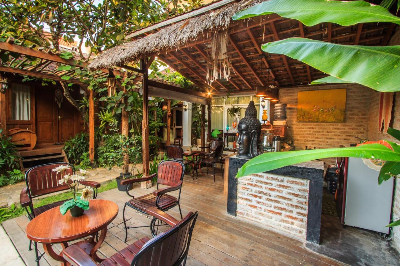 Bening Hut And Spa Семиняк Екстериор снимка