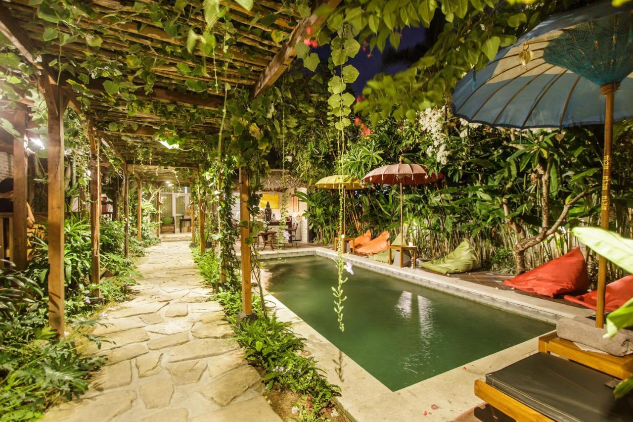 Bening Hut And Spa Семиняк Екстериор снимка